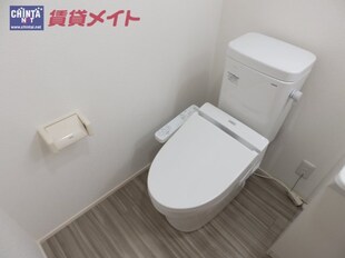 四日市駅 徒歩9分 2階の物件内観写真